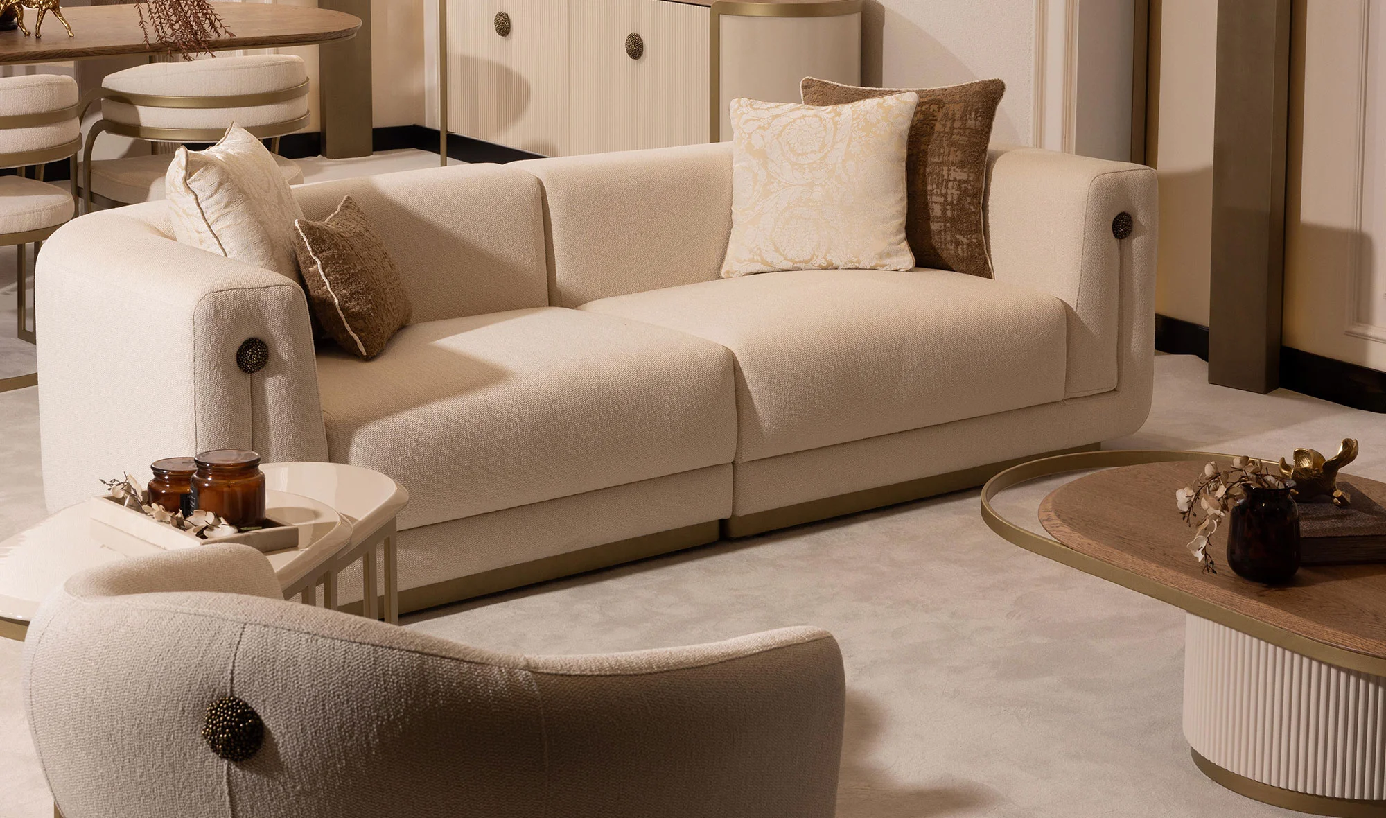 İki Üçlü Koltuk + Bir Tekli Koltuk