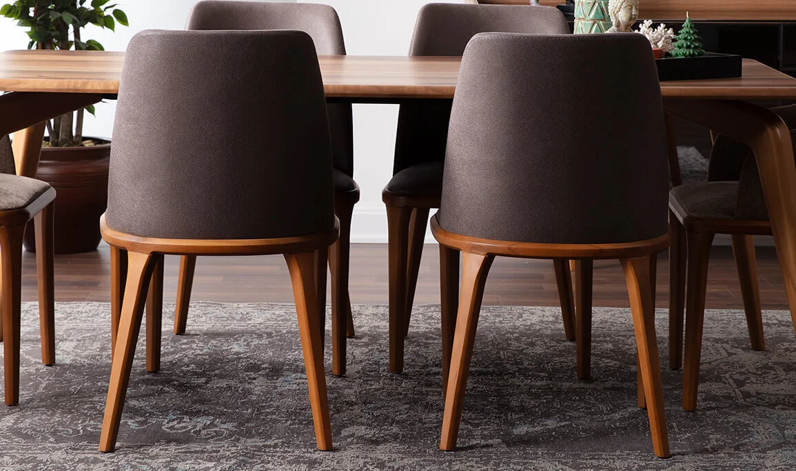 Esse Chair