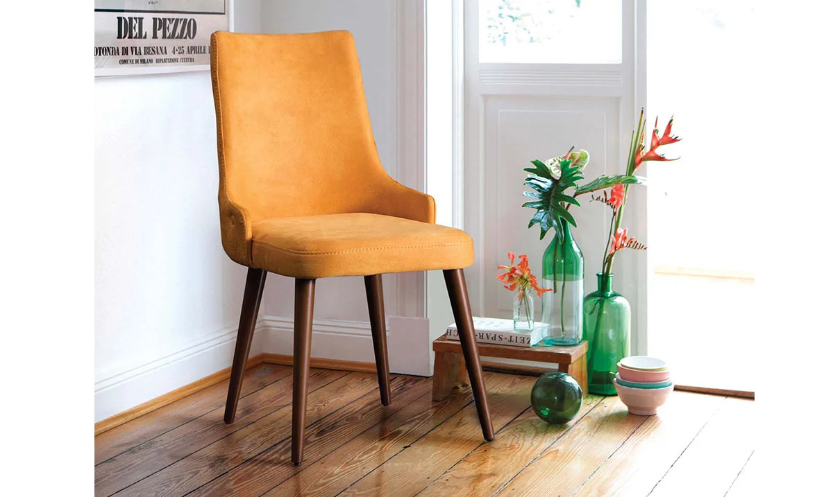 Koton Ahşap Ayaklı Sandalye