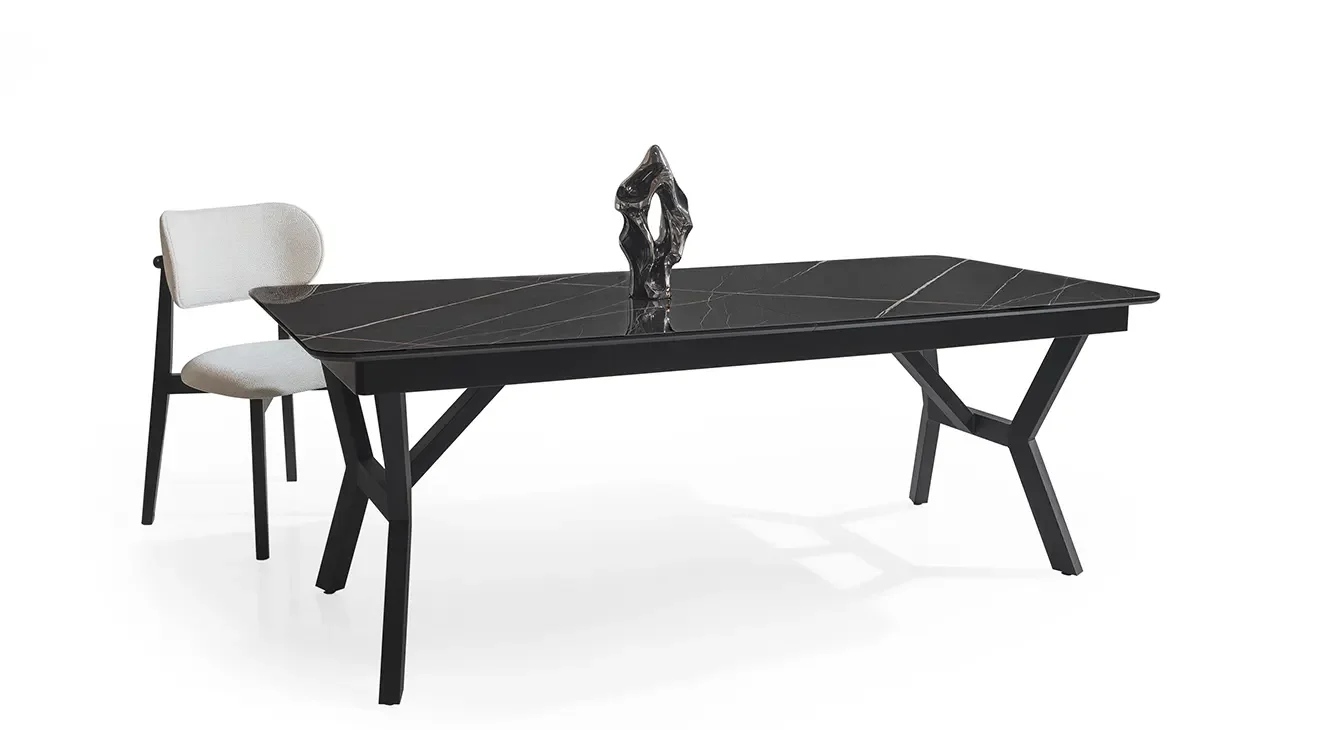 Marion Yemek Masası