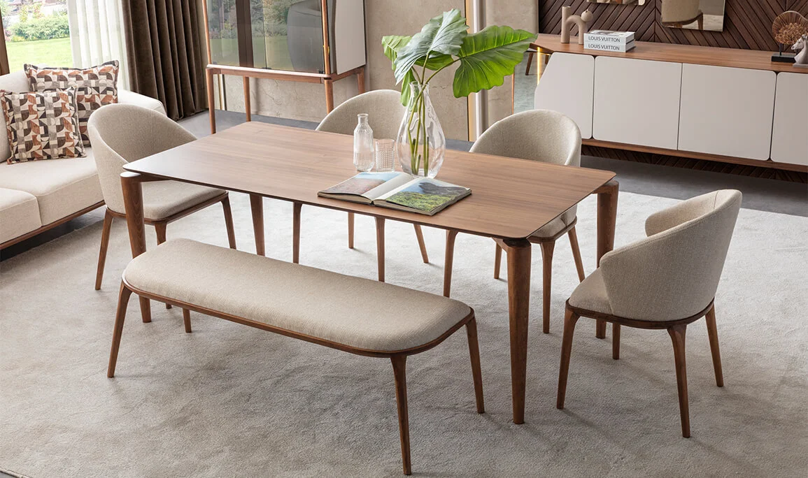 Nilüfer Dining Table