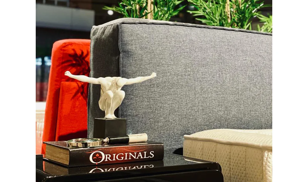 Mermerli Beyaz Erkek Figür