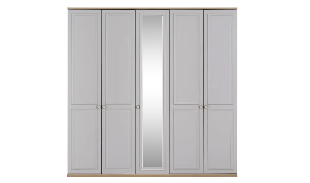 Bozcaada 5 Kapakl? Gardrop