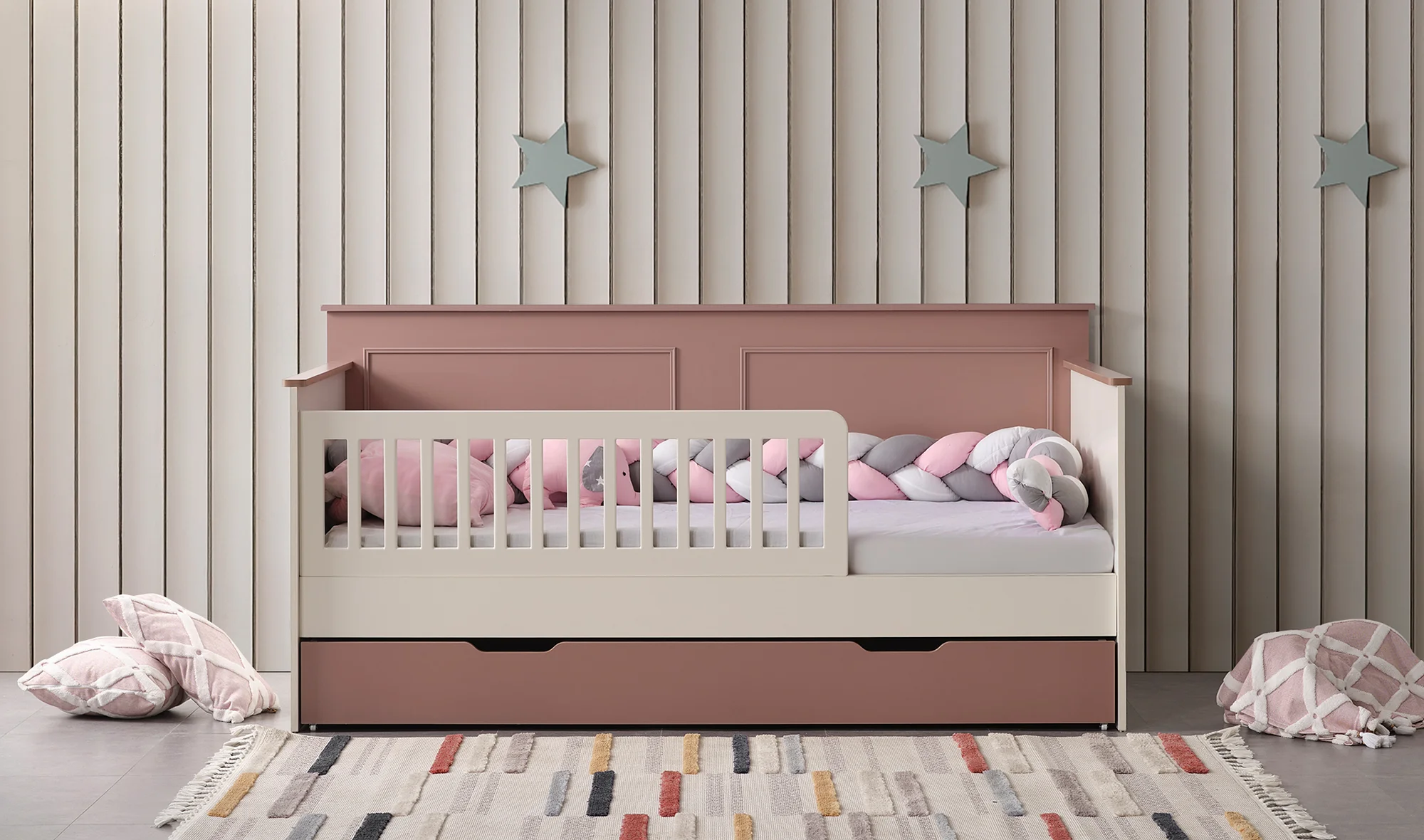 Cupon Yavrulu Sedir Karyola