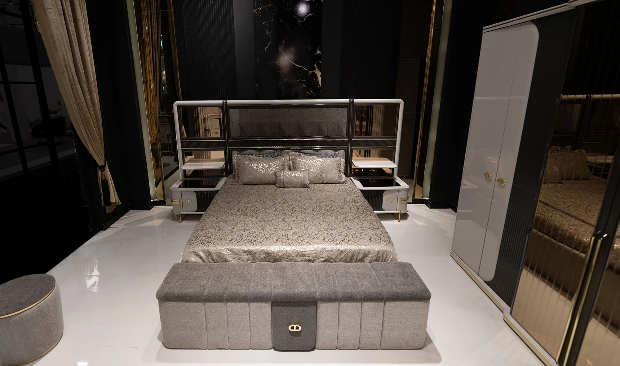 Selendi Yatak Odası