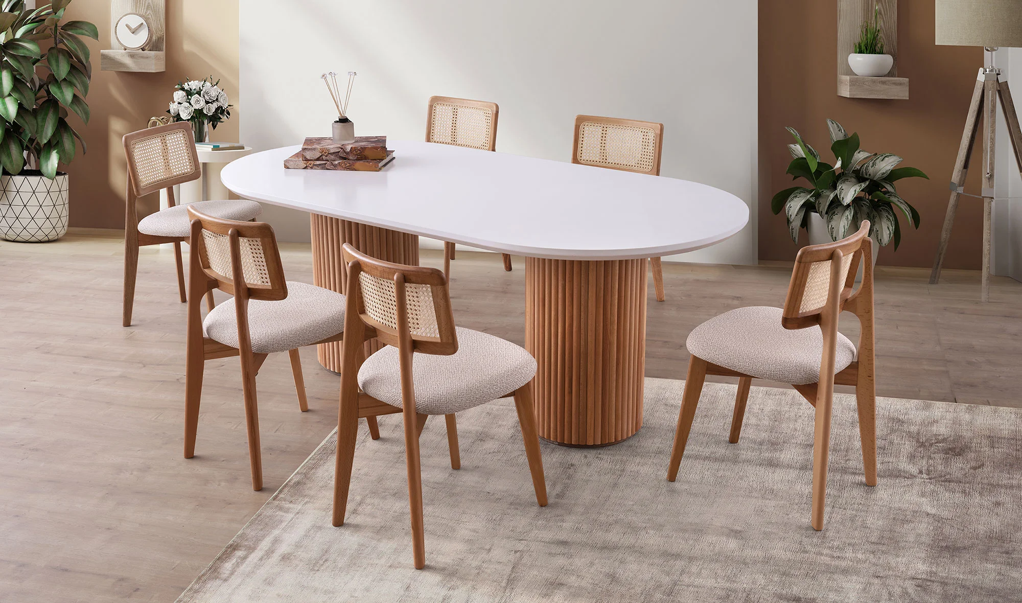 Antik Yemek Masas? Takımı - Float Sandalye