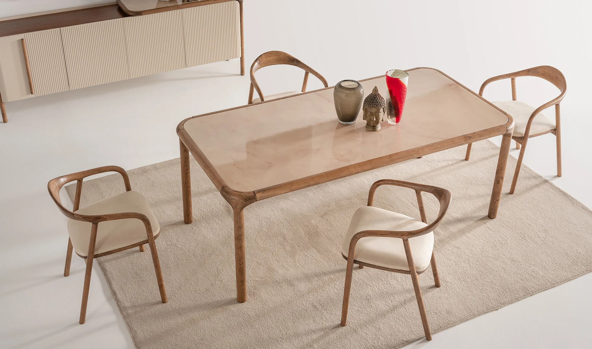 Laila Yemek Masas? Takımı