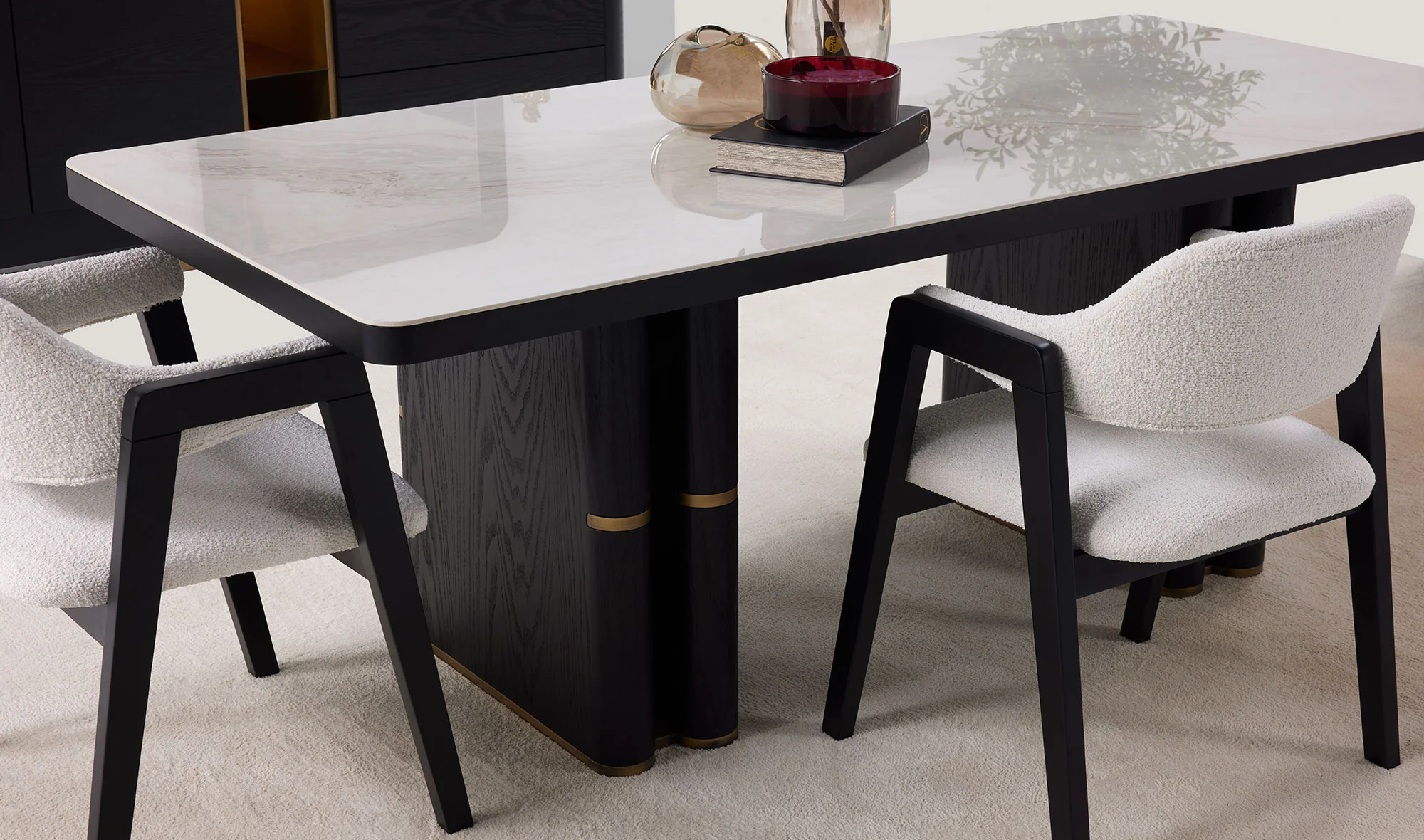 Regnum Yemek Masas? Takımı